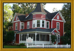 Lucinda’s Restaurant & Pub