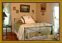 Things From The Attic | Breeden Inn Bed and Breakfast - Bennettsville, SC